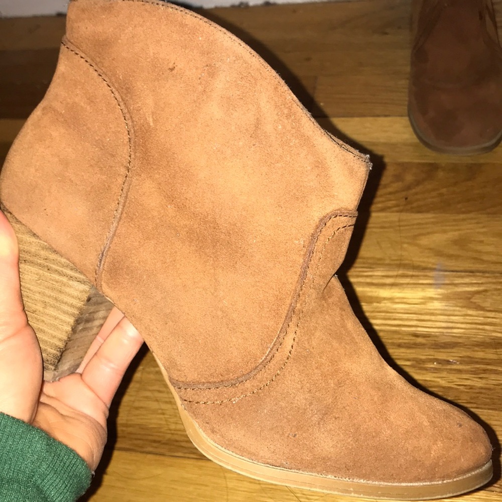 Boots - Picture 2 of 3